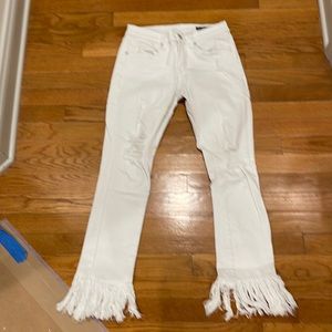 Blanknyc cropped white distressed jeans